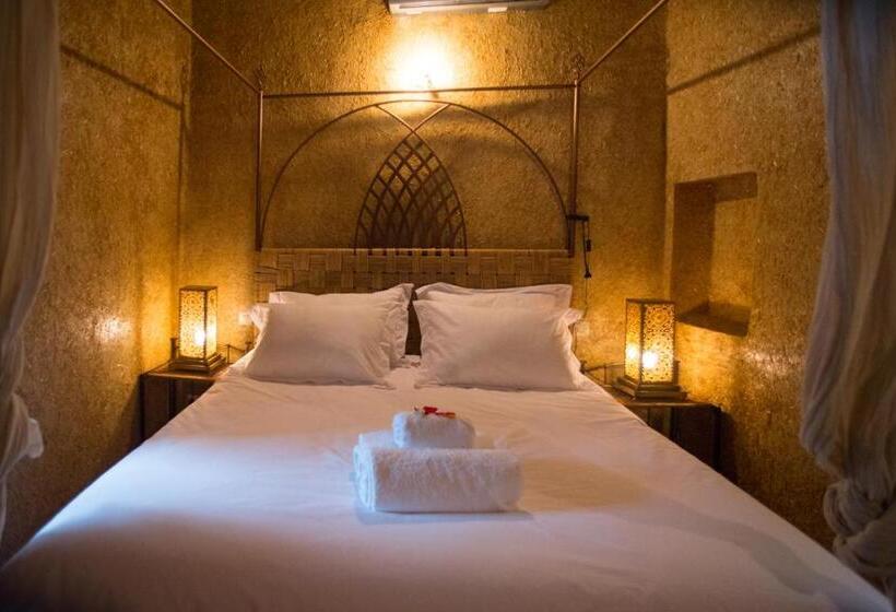 سوییت, Riad Safir