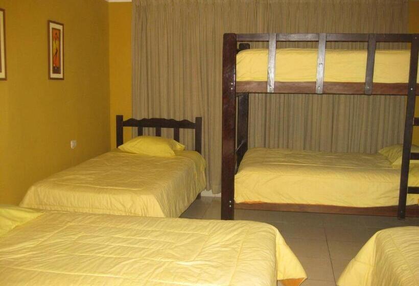 اتاق استاندارد چهار تخته, Posada Gino