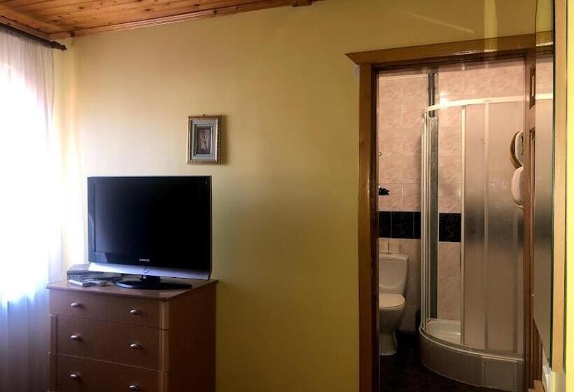 اتاق استاندارد, Prutets Guest House