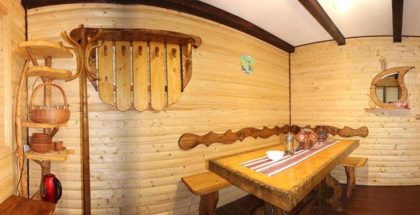 ویلای 1 خوابه, Prutets Guest House