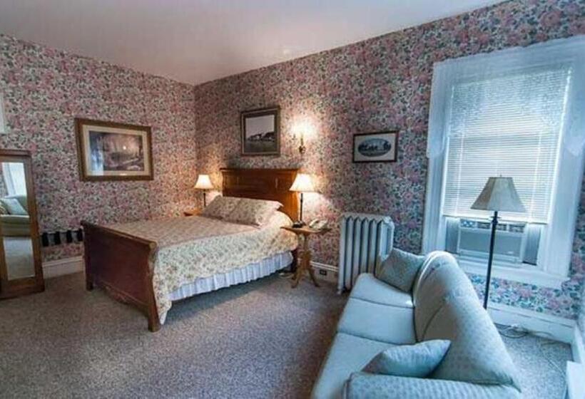 Номер Superior, Carriage House Inn