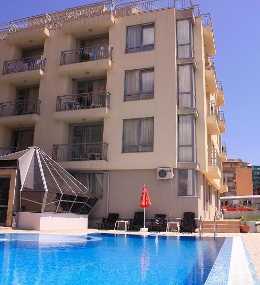 Студио Стандарт с Балконом, Guest House Ask