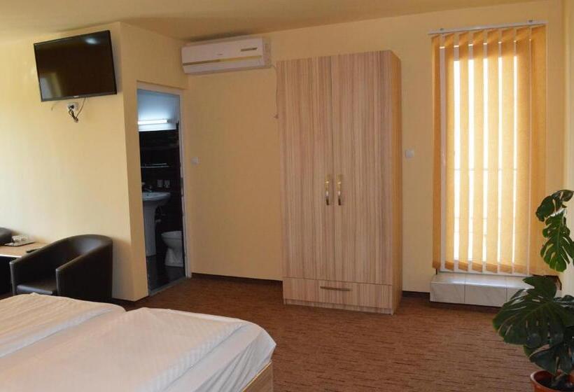 اتاق استاندارد, Pensiunea Beverly Hills