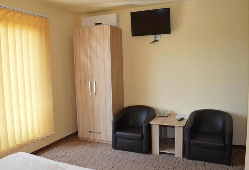 اتاق استاندارد, Pensiunea Beverly Hills