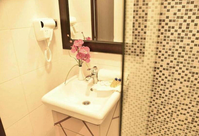 اتاق راحتی, Residence Apartments