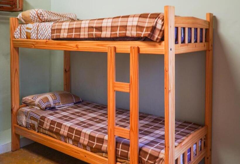 Кровать в Общей Комнате, Tilcara Mistica Hostel