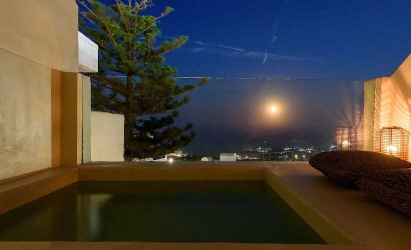 Deluxe Suite Sea View, Divelia East