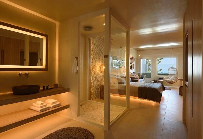 Deluxe Suite Sea View, Divelia East