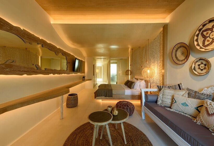 Deluxe Suite Sea View, Divelia East