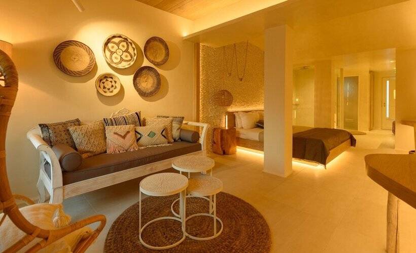 Deluxe Suite Sea View, Divelia East