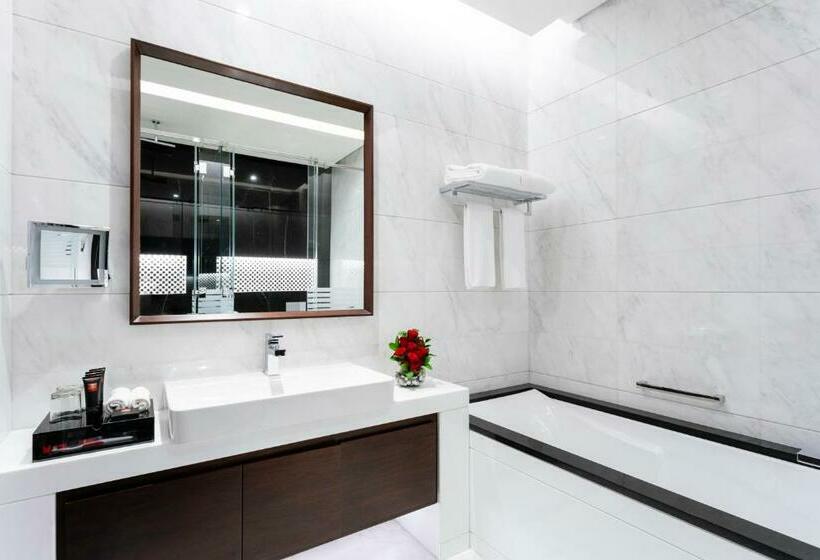 Номер Superior Кровать Кинг, Renaissance Business Bay Hotel, Dubai