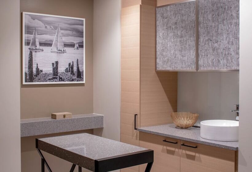 سوییت اجرایی, Hyatt Regency Seattle