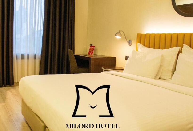 اتاق لوکس, Milord