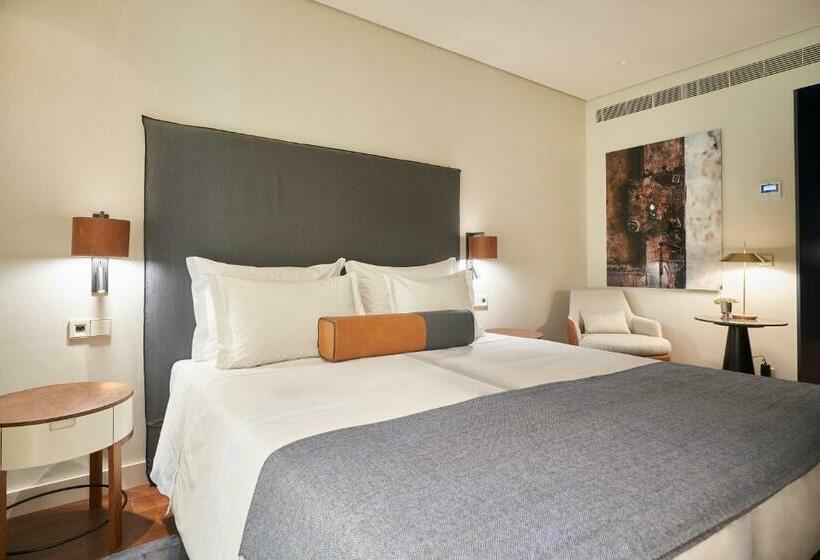 اتاق کلاسیک, Portobay Flores