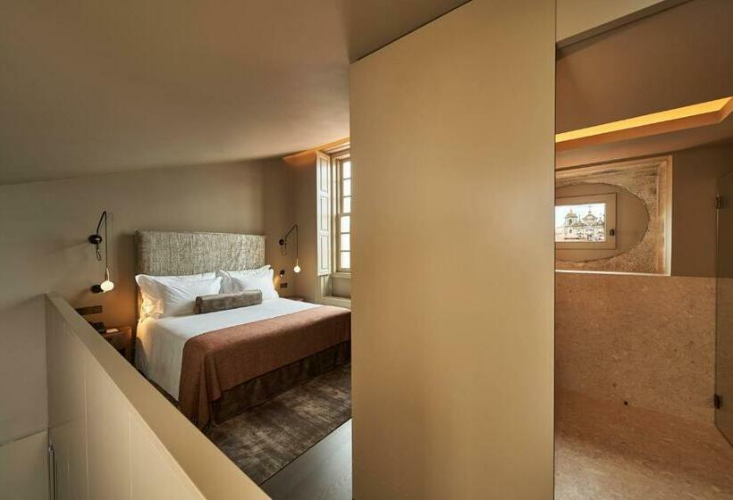 سوییت دوبلکس, Portobay Flores