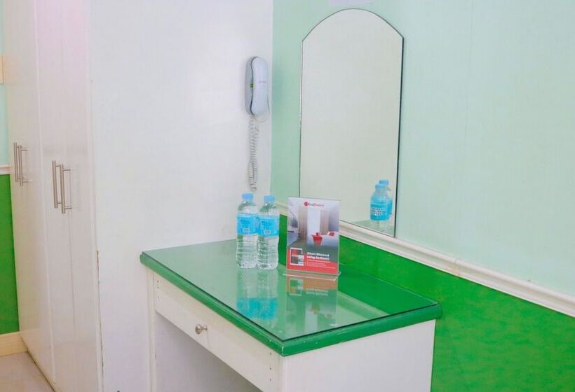 Quarto Estandar, Reddoorz @ Bonifacio St Cebu
