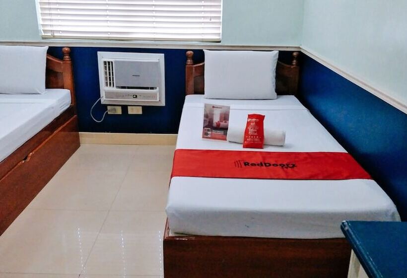 Quarto Estandar, Reddoorz @ Bonifacio St Cebu