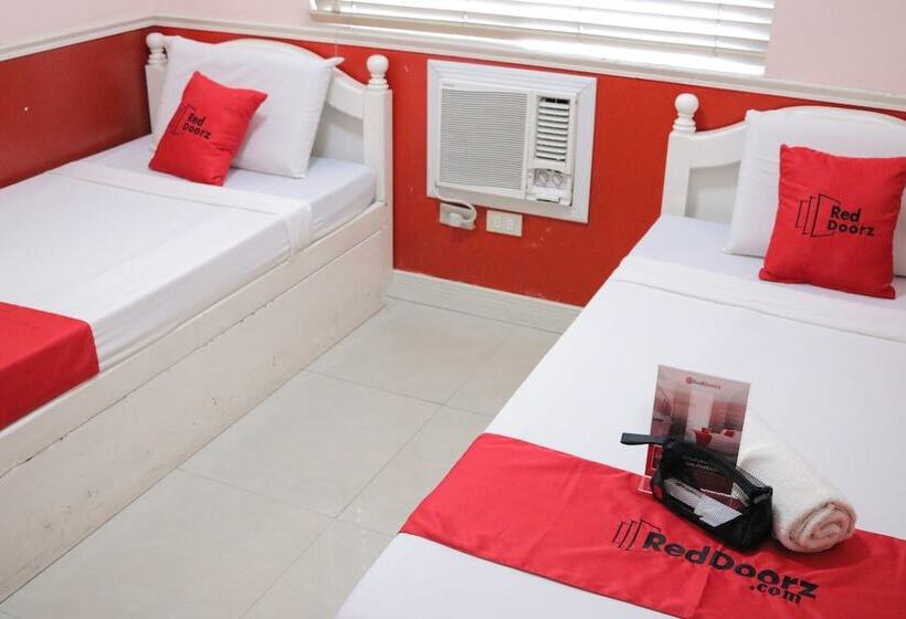 Quarto Estandar, Reddoorz @ Bonifacio St Cebu