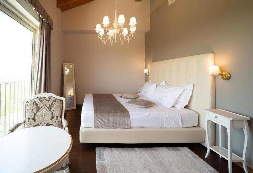 اتاق لوکس, Wine Residence Cattunar