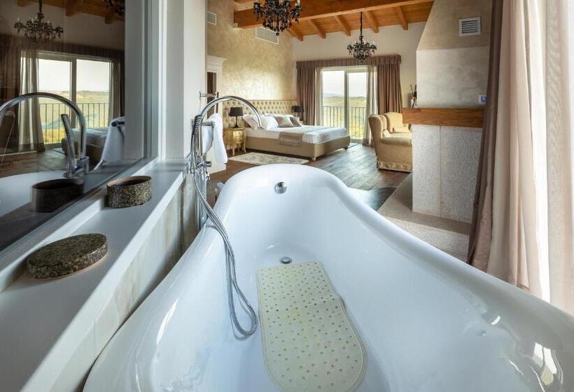 Deluxe Suite Sea View, Wine Residence Cattunar