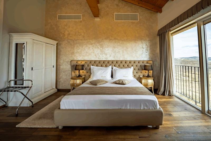 Deluxe Suite Sea View, Wine Residence Cattunar