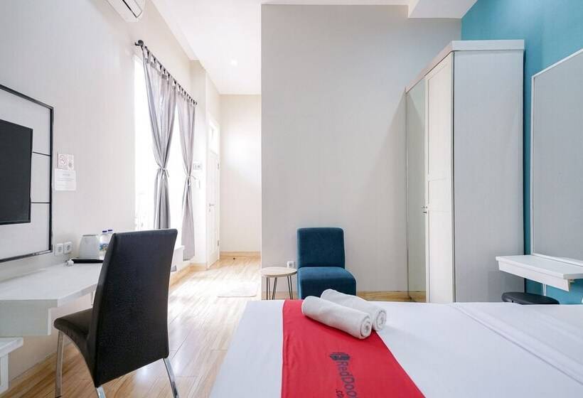 Номер Стандарт, Reddoorz Premium Near Rs Pondok Indah