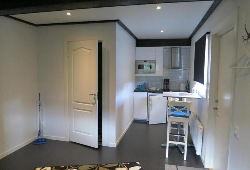 带1个卧室的带海景的公寓, Strandbaden Köpingsvik