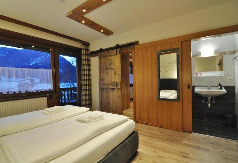 Семейный Номер, Pension & Apartments Weissbriach