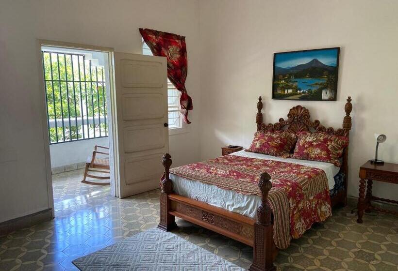 اتاق استاندارد با بالکن, Hostal Cumbres Del Volcan Flor Blanca