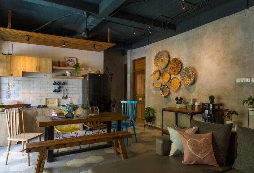 Семейный Номер, Interconnection Hostel