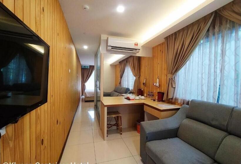 اتاق لوکس با تخت بزرگ, Kluang Container Swimming Pool
