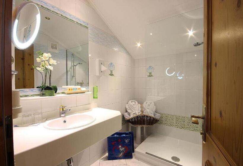 Classic room with balcony, Sporthotel Cinderella