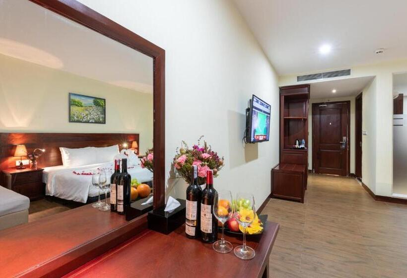 اتاق لوکس با چشم‌انداز دریا, Amarin Resort & Spa Phu Quoc