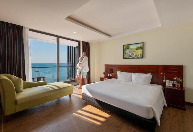 اتاق لوکس با چشم‌انداز دریا, Amarin Resort & Spa Phu Quoc