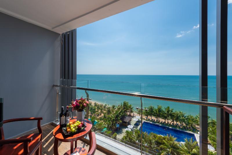 اتاق لوکس با چشم‌انداز دریا, Amarin Resort & Spa Phu Quoc