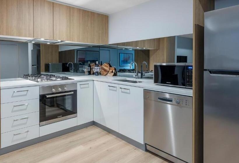 جناح سوبيريور, Avani Adelaide Residences