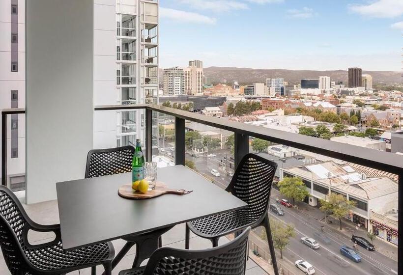 Люкс Superior 2 Спальни, Avani Adelaide Residences