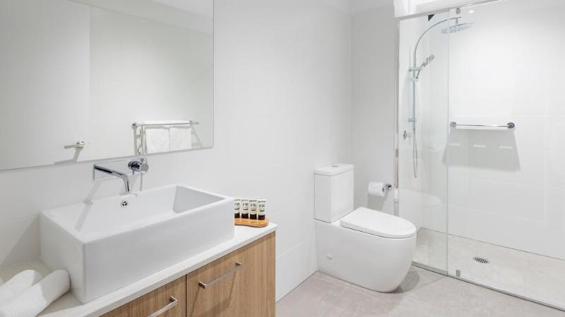 Люкс, Avani Adelaide Residences