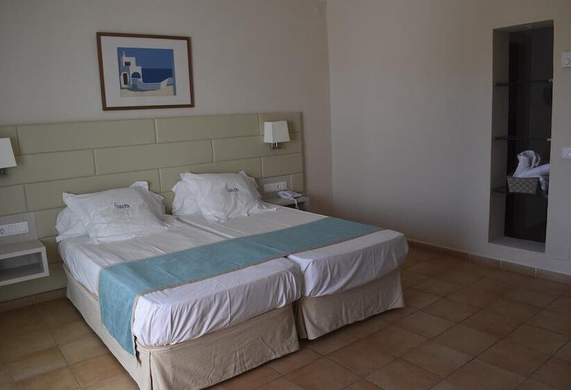 Номер Стандарт с Балконом, Cala Dor  Adults Only