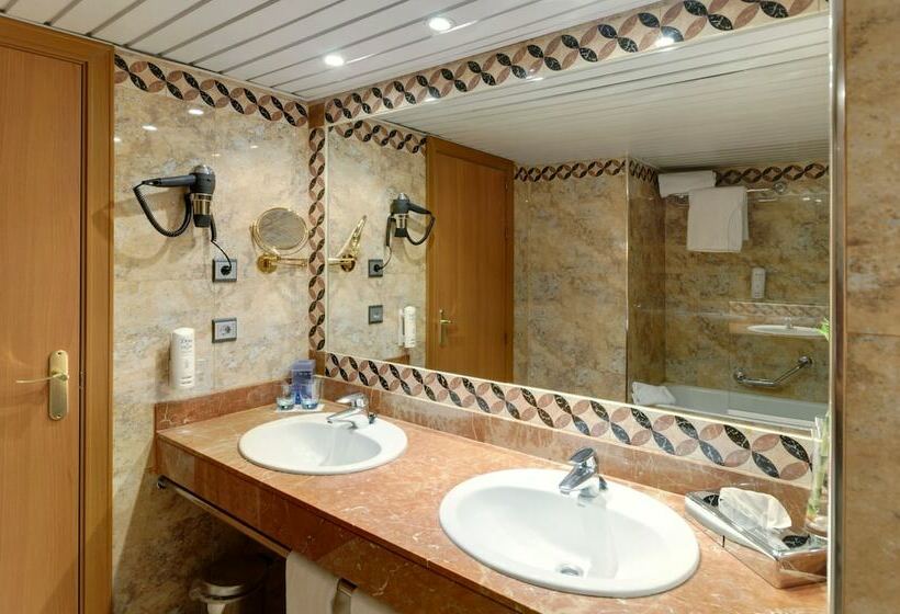 オーシャンビューのプレミアムルーム。, Palma Bellver Affiliated By Meliá