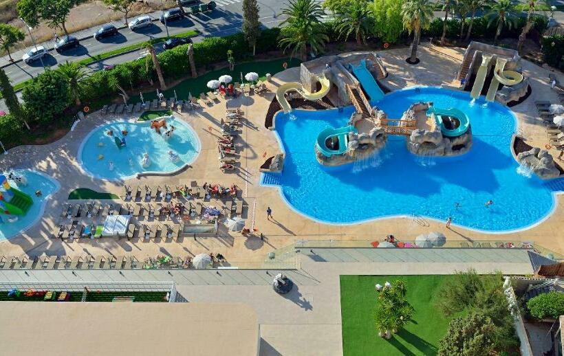 Номер Стандарт Вид на Бассейн, Sol Barbados