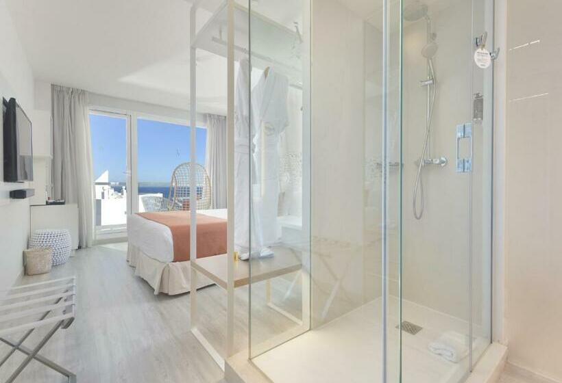 片側に海が見えるデラックスルーム, Amàre Beach Hotel Ibiza - Adults Recommended
