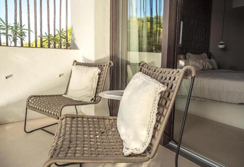 Номер Deluxe Вид на Море с Балконом, Barefoot Hotel Mallorca