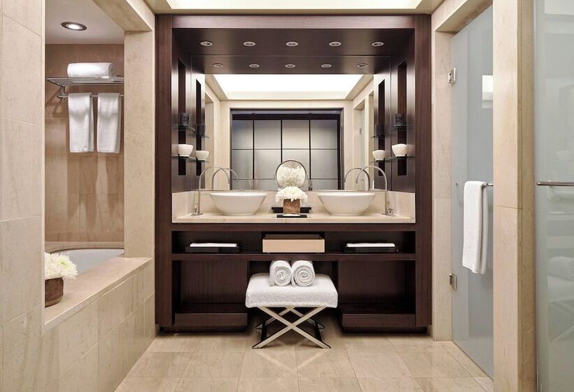 Habitación Estándar Cama Matrimonio, Arts Barcelona