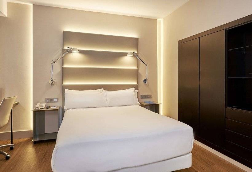 Номер Стандарт, NH Sants Barcelona