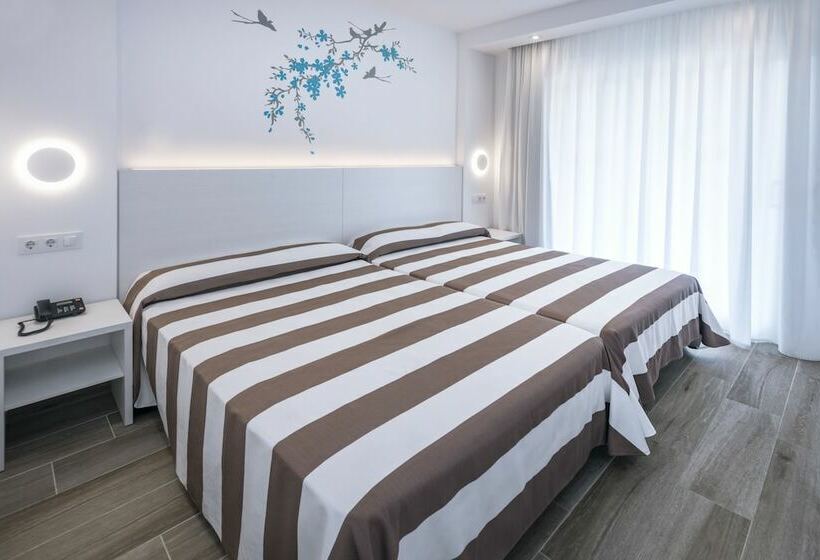 Номер Стандарт Трехместный, Oasis Park Splash