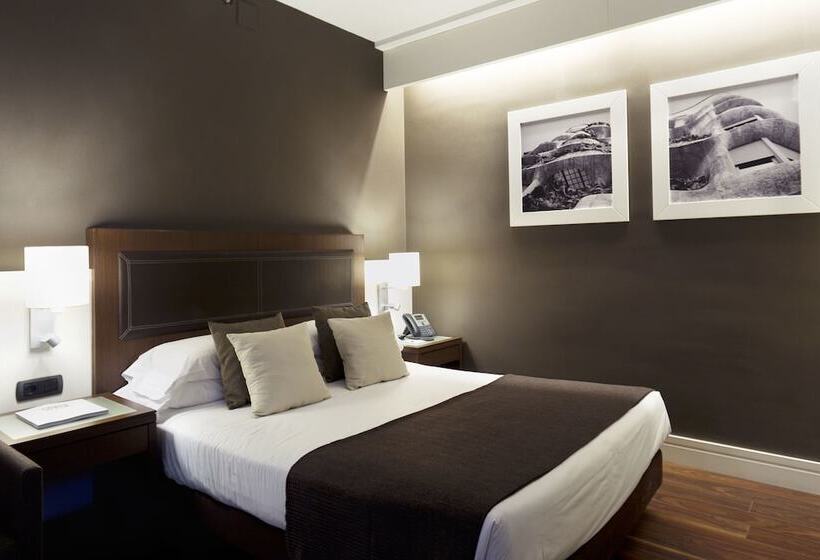 Трехместный Номер Комфорт, Royal Ramblas