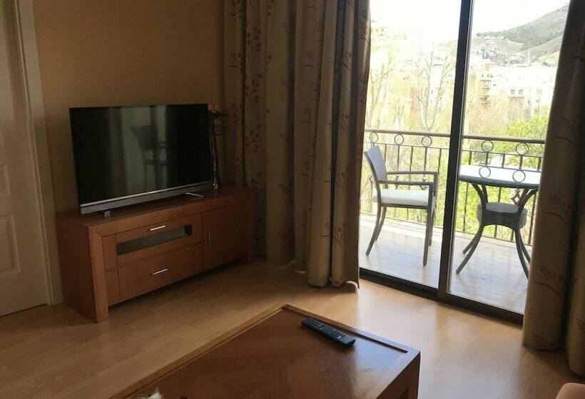 Junior Suite, Alfonso Viii De Cuenca