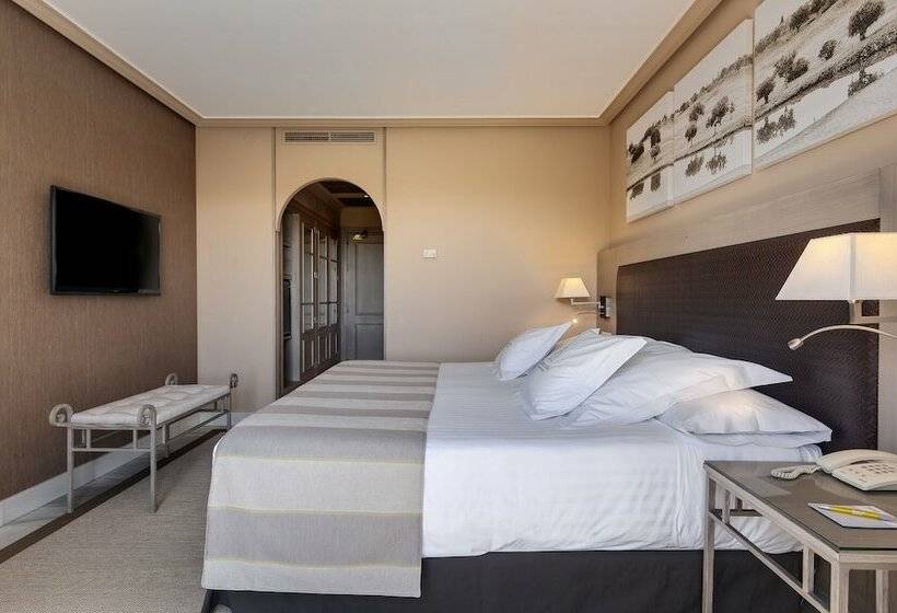 ツーベッドルーム　ヴィラ, Barcelo Montecastillo Golf