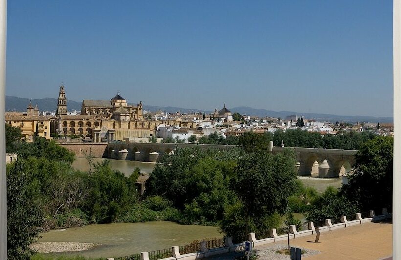 수피리어 룸, Hesperia Cordoba